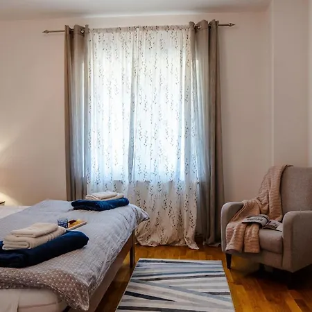 Olea Apartment *
