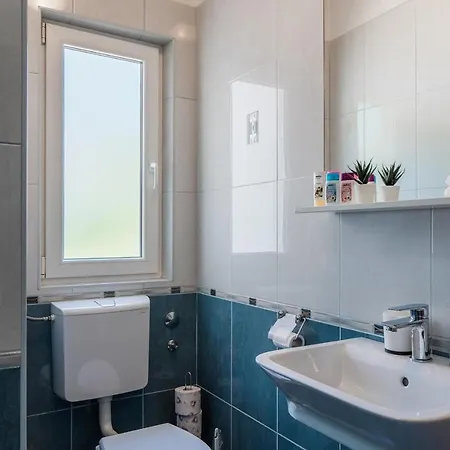 Olea Apartment *